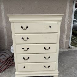 Free Dresser Come Pk Now