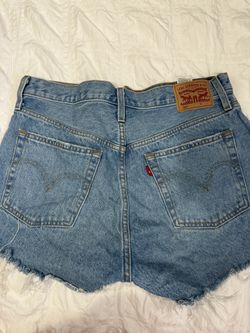 Women’s Levi Shorts