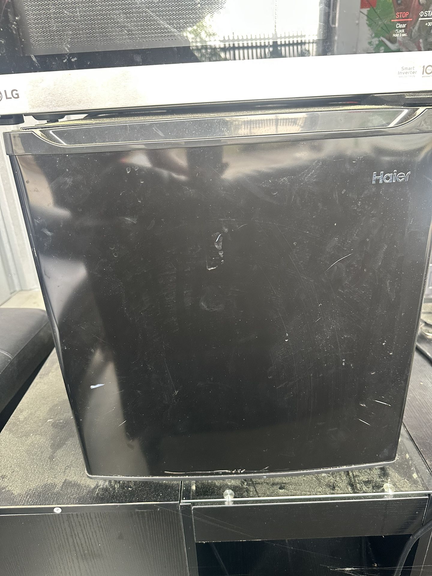Haier Mini Fridge