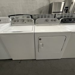 Whirlpool Washer And Dryer Set “27 ( Lavadora Y Secadora ) 