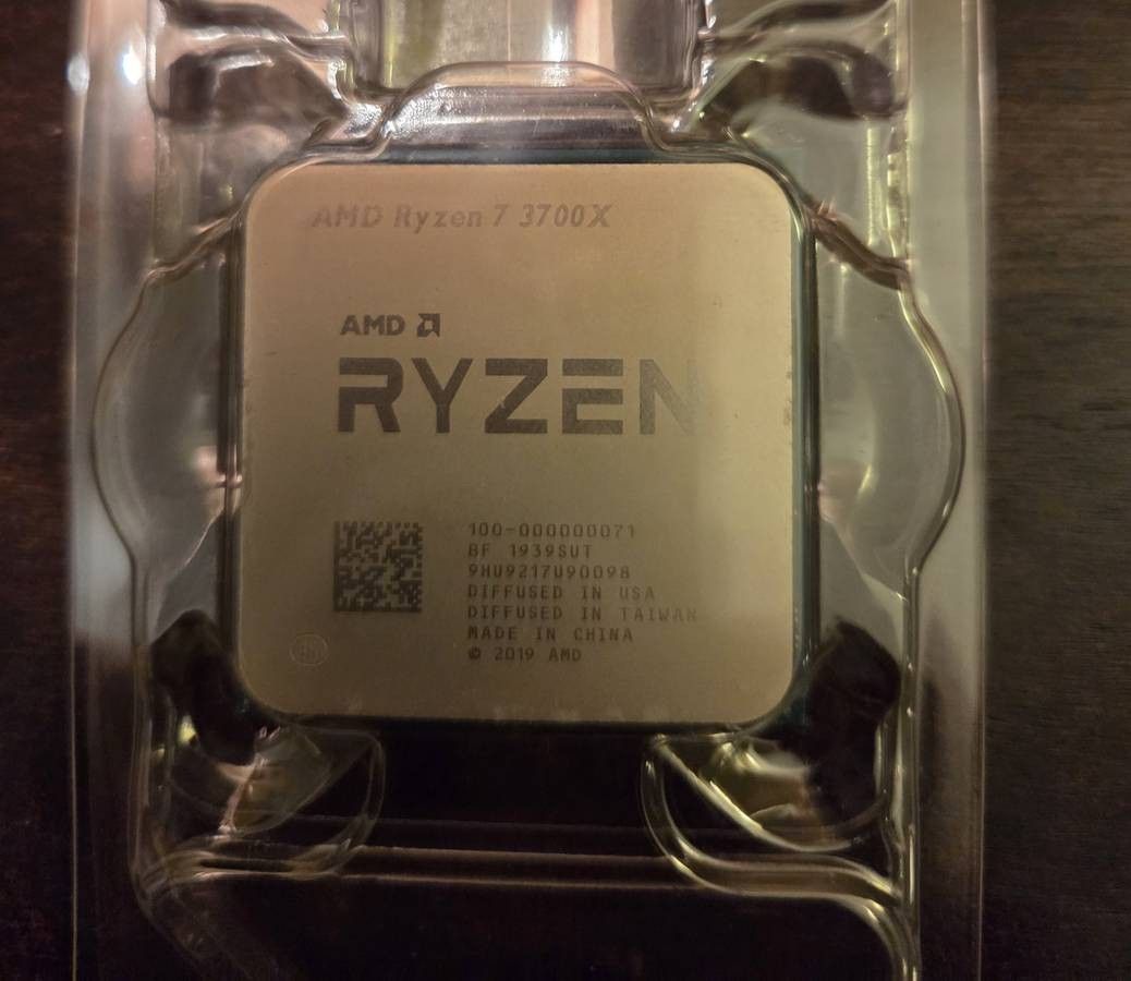 AMD Ryzen 7 3700x