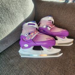Little Girls Ice Skates 