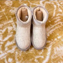Woman's LAMO snakeskin boots 