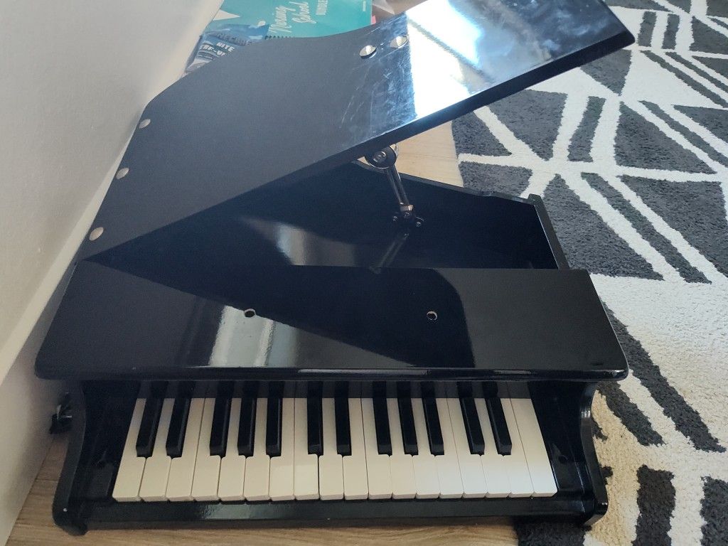 Piano For Kids With Chair