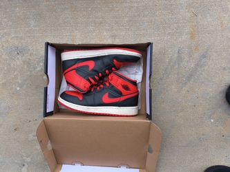 Air Jordan Mid (GS) Black And Red Colorway
