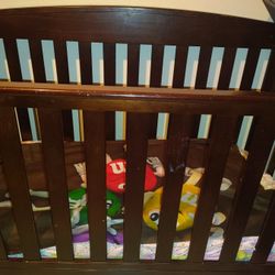 Vendo Cuna De Madera Con Colchón En Buen Estado  