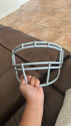Schutt vengeance face mask youth large
