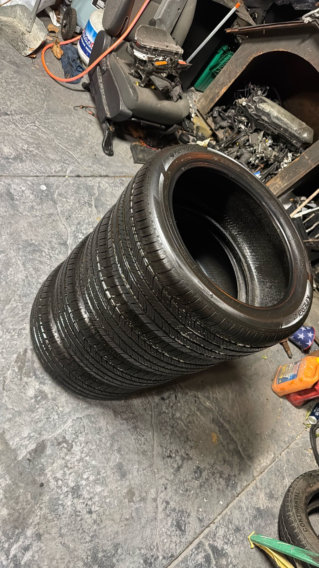 (4) Semi New 225/45R18 Hankook Kinergy Gt