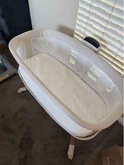 Tiny Glow Electric Bassinet For Sale