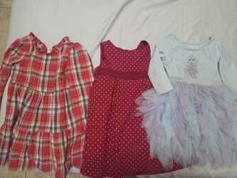 Girl's Outfits, Size 2T & 3T, excellent conditions $5 Each