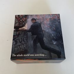 RARE AUTHENTIC Piece of the BERLIN WALL Time Warner Paperweight Original Box