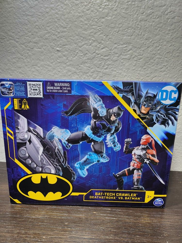 DC Comics Batman Bat-Tech Crawler with 4-inch Exclusive