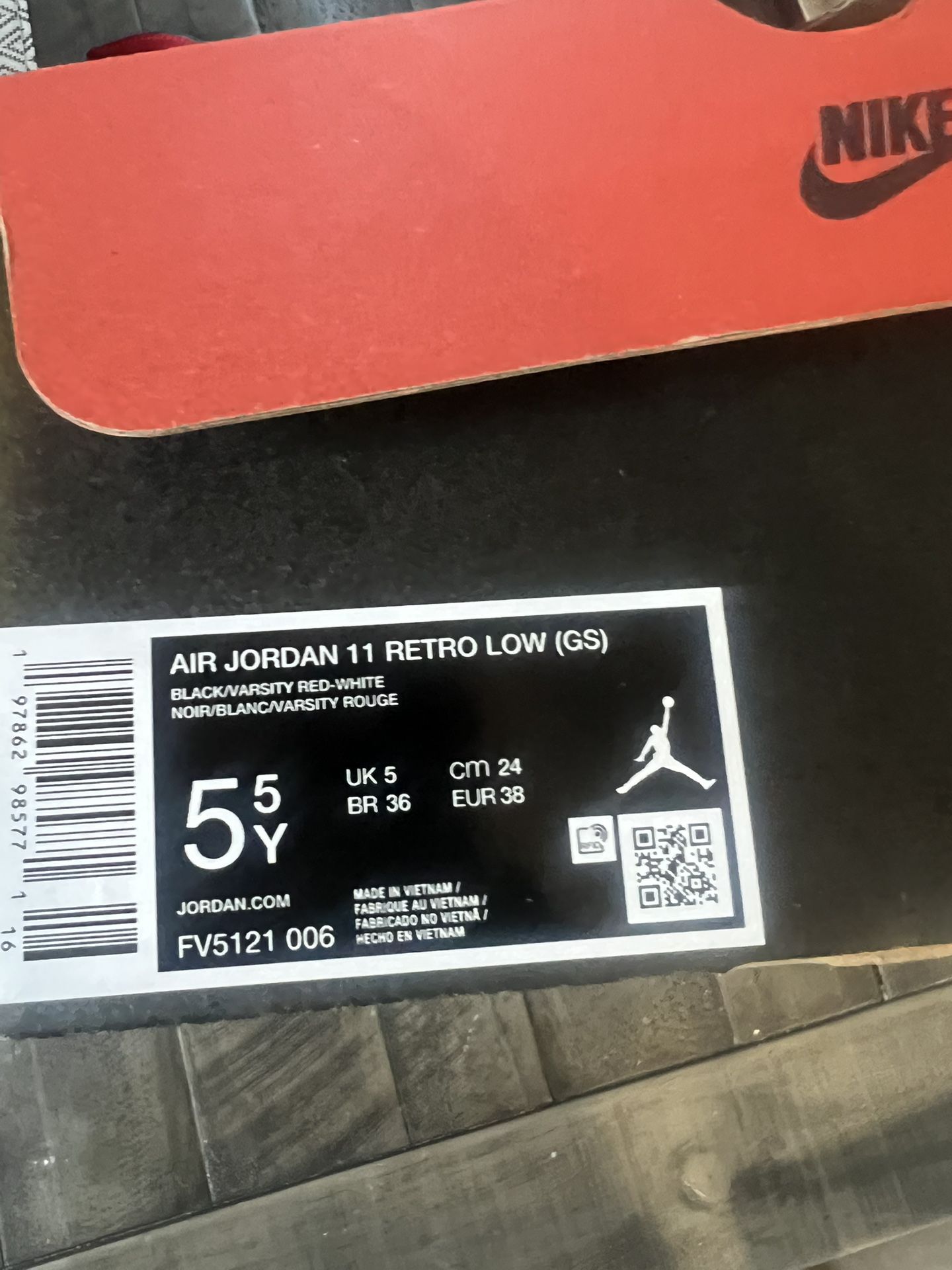 Jordan 11s