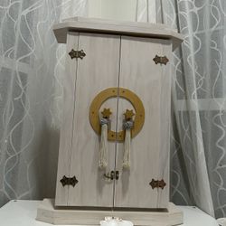 Butsudan / Praying Altar For Sale
