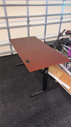 Stand Up Desk - Electric