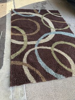 Rug  30 And Bed Comfort $15