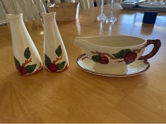 Dishes- Apple Pattern