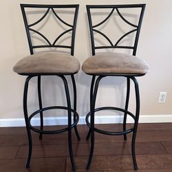 4 Barstools 