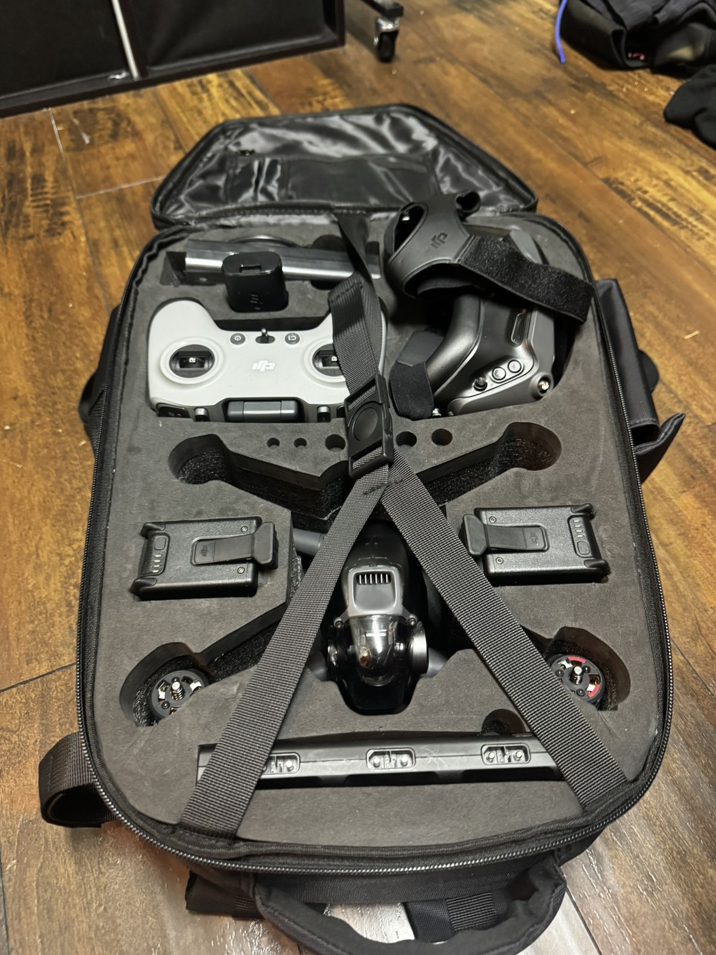 DJI FPV Drone Fly More Kit and Backpack V2