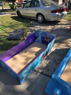 Frozen Toddler Bed 