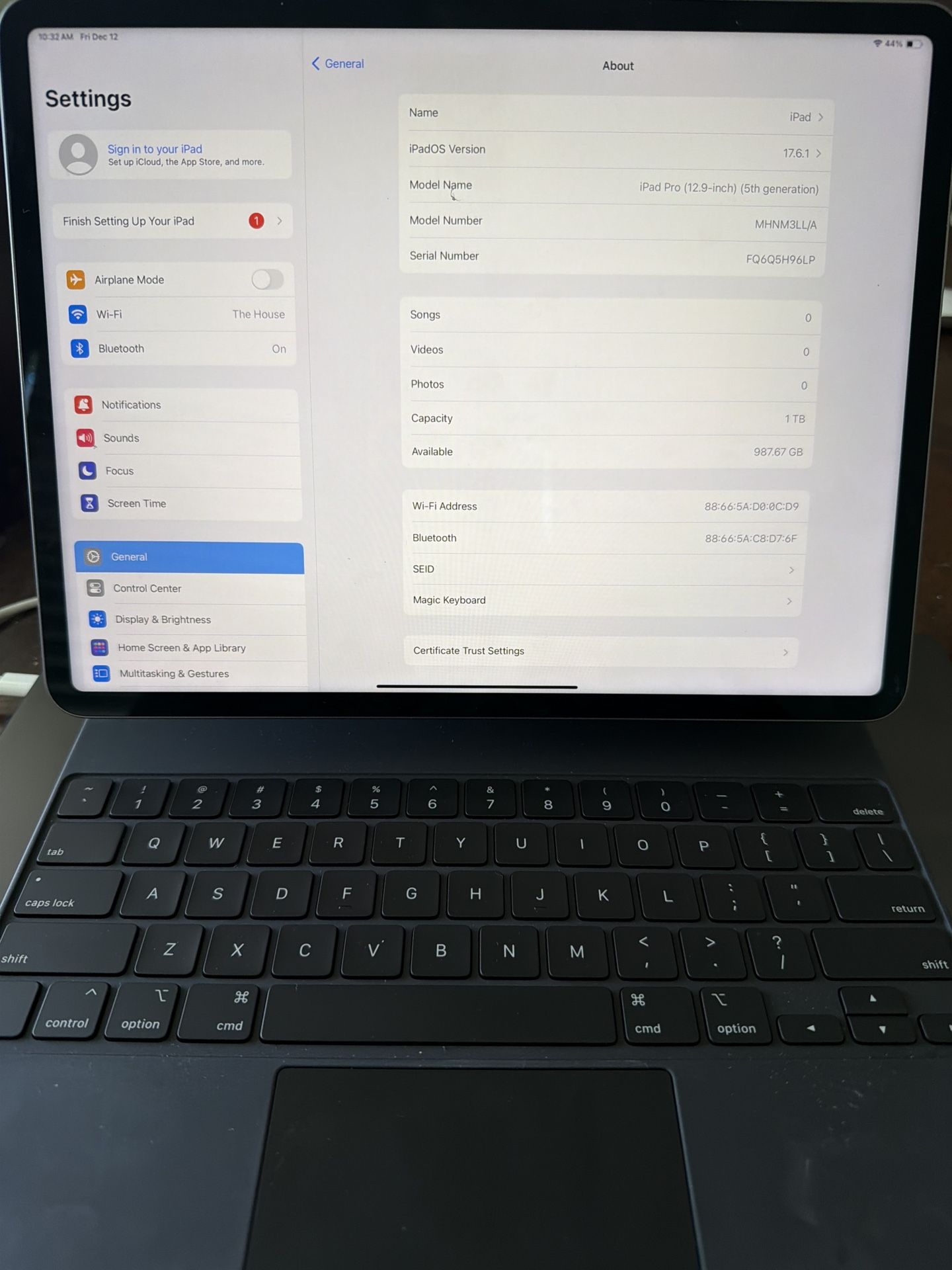 1tb iPad Pro 12.9 Inch M1 Chip (2021 5th Gen)