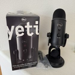 Blue Yeti Professional Multi-Pattern USB Condenser Podcast Microphone