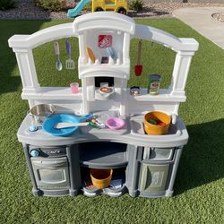 Kids toy kitchen