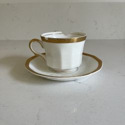  Roi 18K Gold-Trimmed China – Vintage Elegance