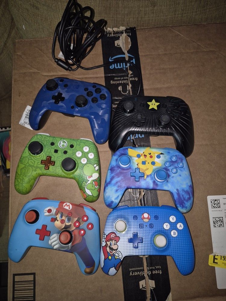 Nintendo Switch Controllers