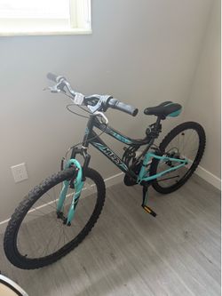 Huffy 26" Trail Runner Mountain Bike, Fits Riders 60”+, Black/Teal, Adult, Women's