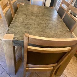 Adjustable Dining Table 