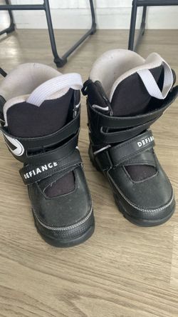 Kids Snow Boots Size 2