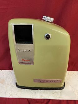 RETRO 1950’s VINTAGE ICE CRUSHER