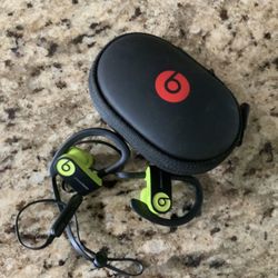 Power Beats Green Earbuds