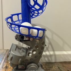 Cricket Bowling Machine 