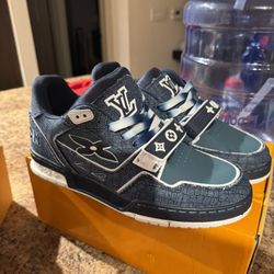 Lv Trainer Shoes