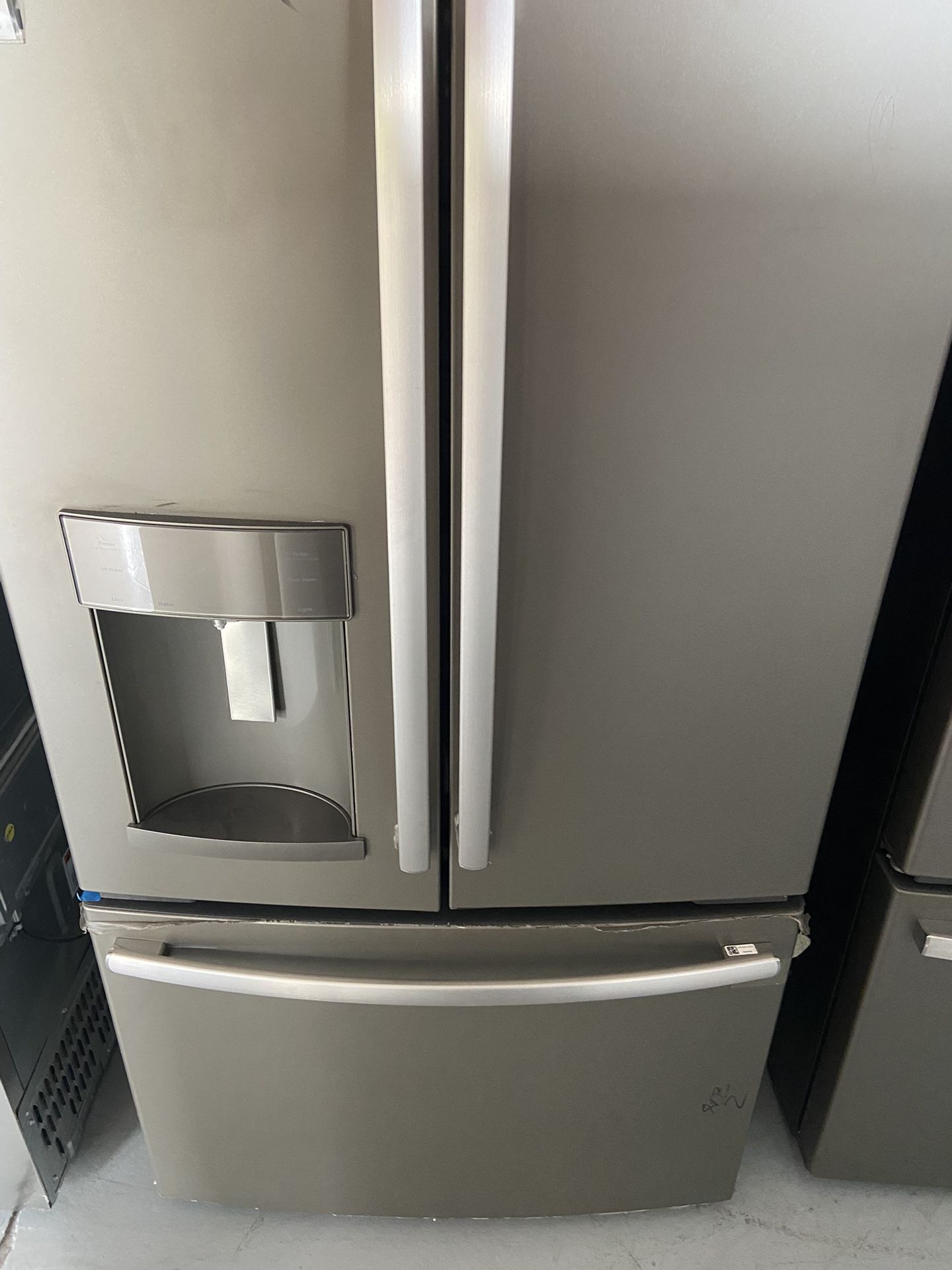 Open box, GE energy star, 22.1 ft.³ counter depth French door refrigerator.