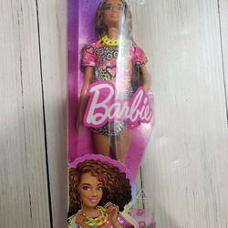 Barbie Doll, Kids Toys, Curly Brown Hair, Fashionistas, Athletic Body Shape, Graffiti-Print T-Shirt Dress, Clothes and Accessories


