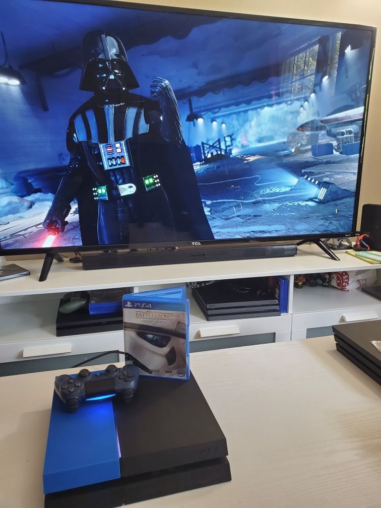 PS4 + 5 digital games the last of us part II and more