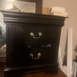 Black Dresser Set 