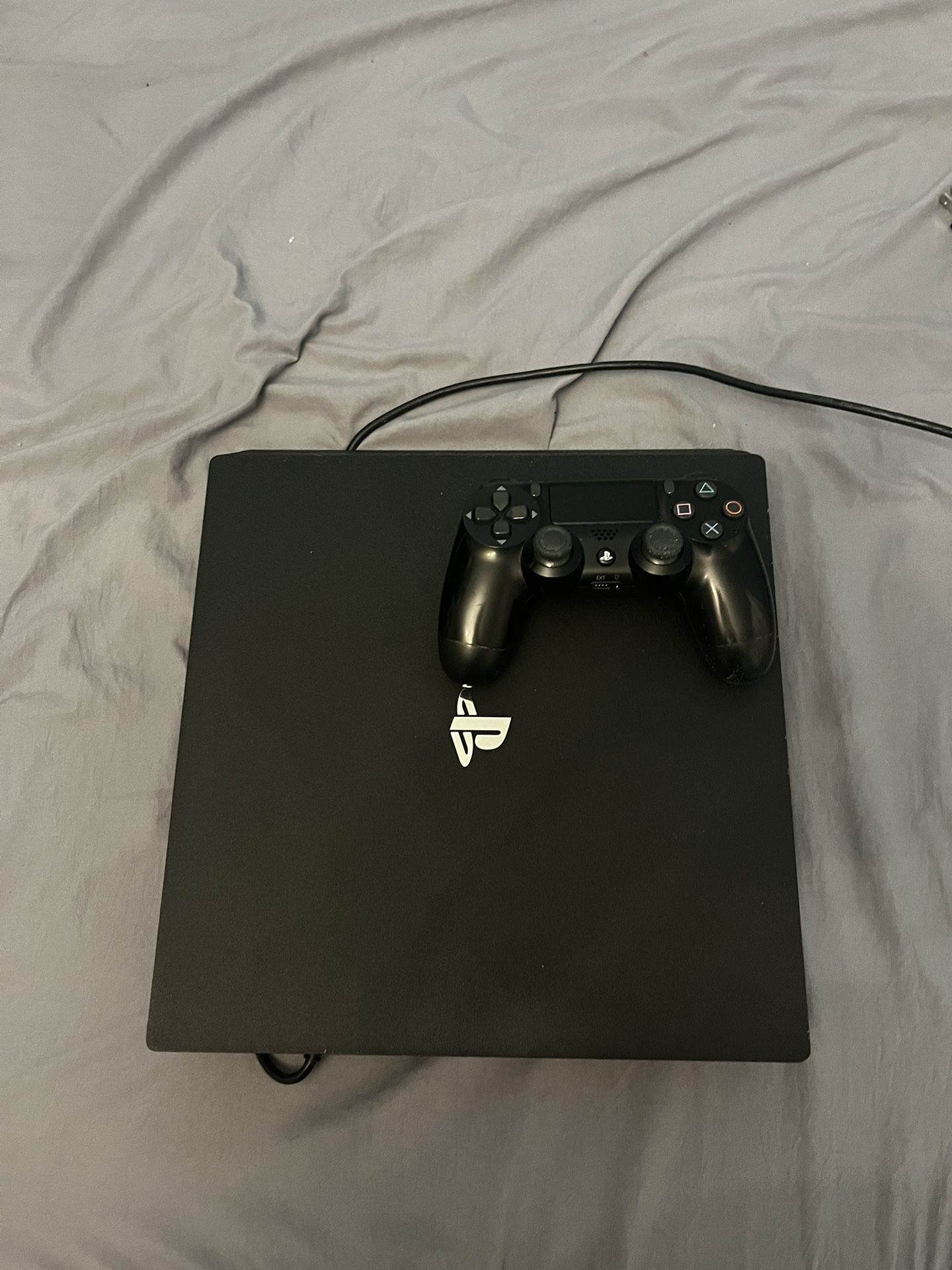 PS4 Pro Comes With Acc With Games (local Pickup Text Me) 