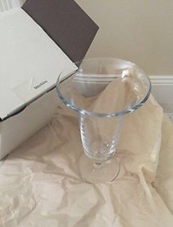Vera Wang Vase BRAND NEW!