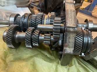 Toyota truck turbo R151f transmission and trasfer case