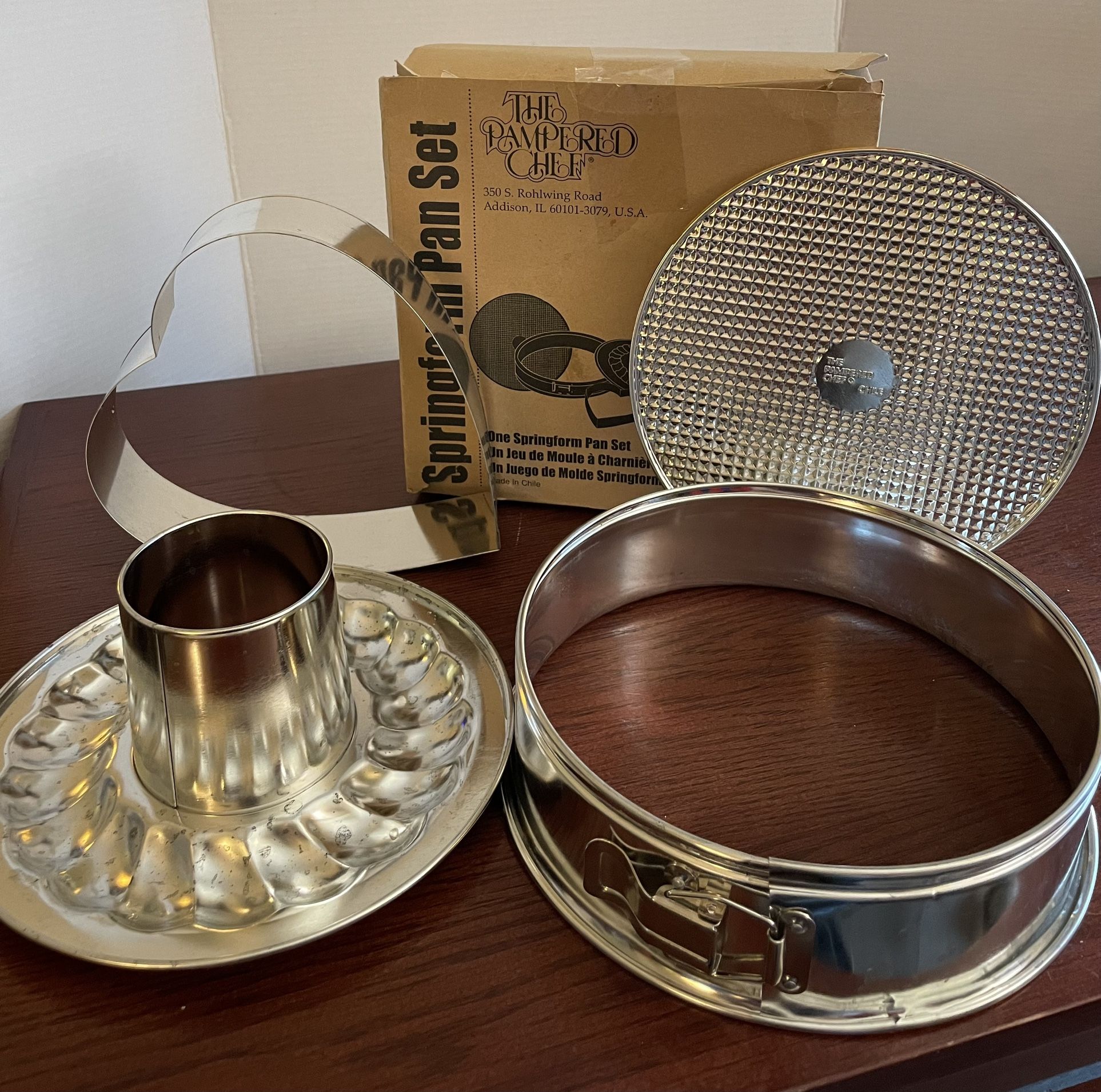 The Pampered Chef - Springform Pan Set