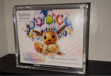 Pokémon Prismatic Evolutions Pokémon Center Elite Trainer Box