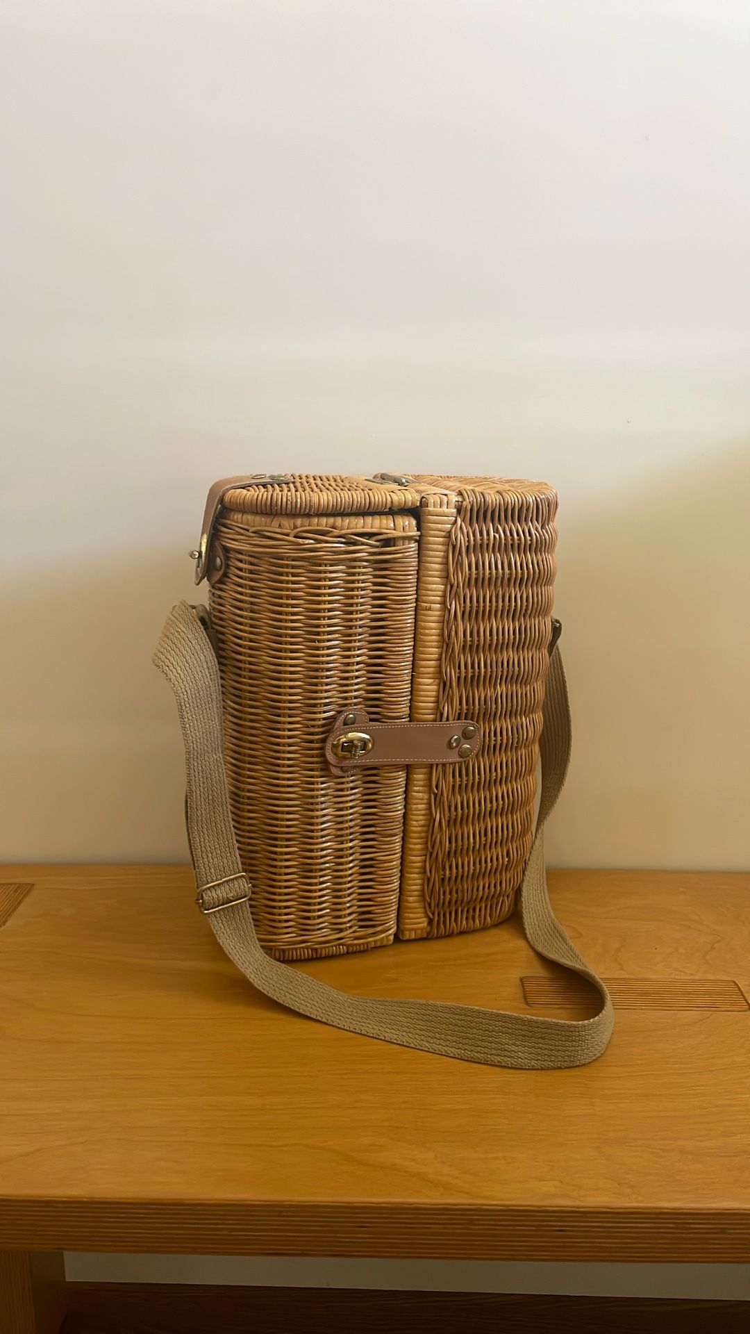 Wicker Wine Tote