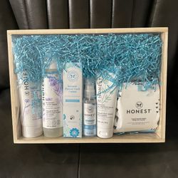 Honest Company Baby Gift Set