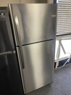 Frigidaire Top Mount Refrigerator Stainless Steel
