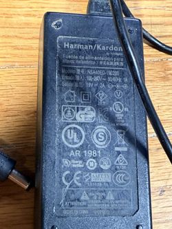 Genuine Harman Kardon NSA40ED-190200 19V 2A AC Adapter Power Supply Onyx Studio