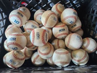 40 NCAA Rawlings Big 10 Leather Baseballs